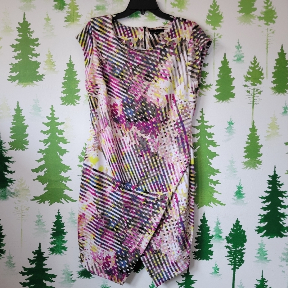Attention Sleeveless Dress.